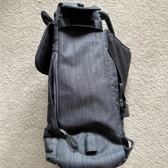 ⭐️ NORDACE Gray Comino Totepack Backpack - Picture 5 of 8